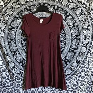 maroon t-shirt dress